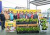 Prefectura entrega plantas de cacao a producotres de Los Ángeles